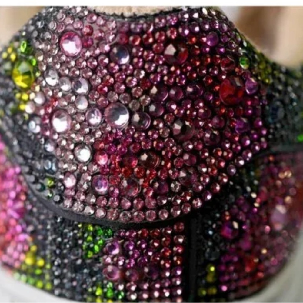 Unique Betsy Johnson Sidny floral sequined platform  sneaker - Picture 3 of 5